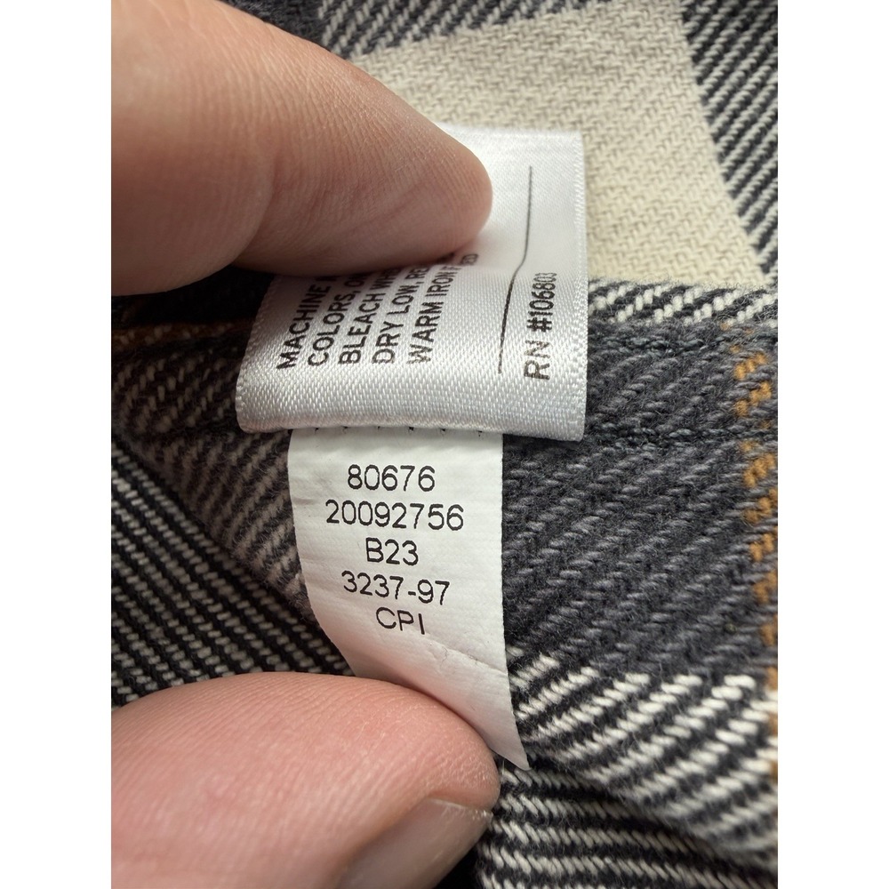 Duluth‎ Trading Co Untucked Black/White Plaid Flannel Shirt Men's XL Relaxed Fit - Picture 7 of 10